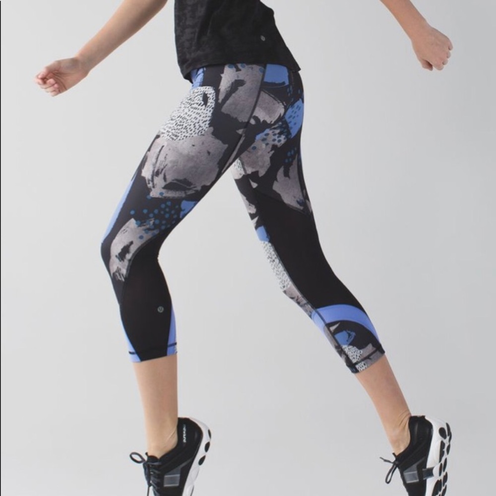 Lululemon: Inspire Crop II Art Pop Black Multi 6